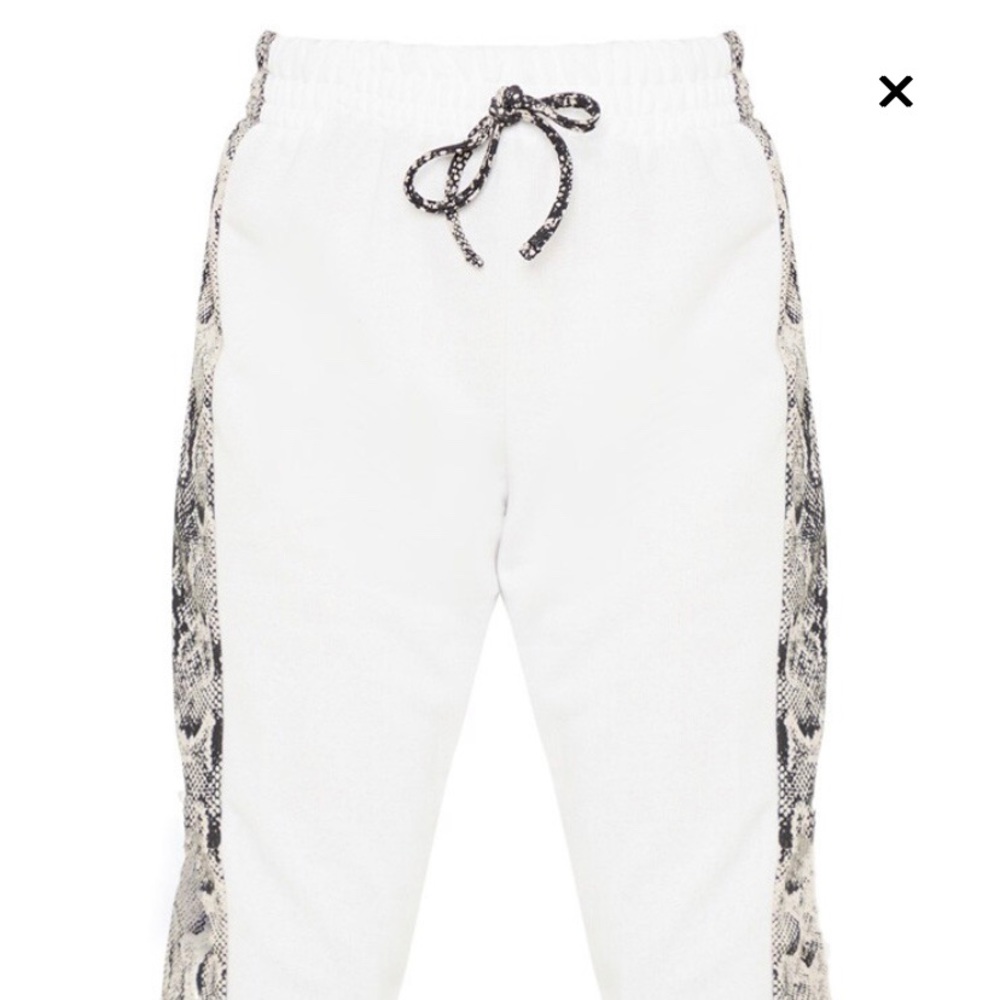 Pretty Little Thing NWT joggers